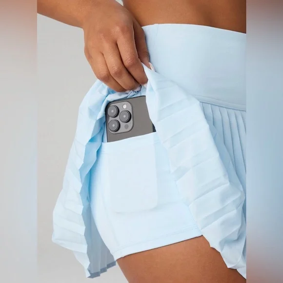 New Fabletics Hot Shot Pleated Skirt/Built-In Shorts Ultra Mini Iced Out Size S - Picture 3 of 13